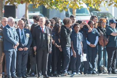 Agrandir l'image 4 sur 18, fenêtre modale