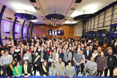 Agrandir l'image 8 sur 9, fenêtre modale