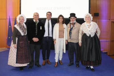 Agrandir l'image 5 sur 9, fenêtre modale