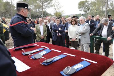 Inauguration du plateau de sensibilisation aux OLD à Velaux par Martine Vassal et les élus - Agrandir l'image 6 sur 8, fenêtre modale