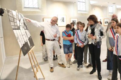 Déplacement de Martine Vassal sur le canton de Pélissanne - Agrandir l'image 5 sur 15, fenêtre modale