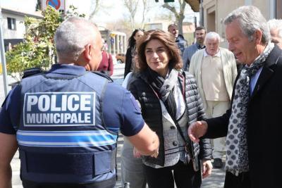 Déplacement de Martine Vassal sur le canton de Pélissanne - Agrandir l'image 6 sur 15, fenêtre modale