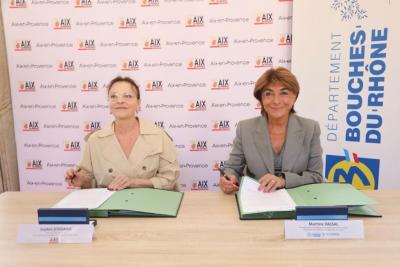 Martine Vassal et Sophie Joissains lors de la signature du Contrat Départemental pour la Transition Ecologique - Agrandir l'image 3 sur 8, fenêtre modale