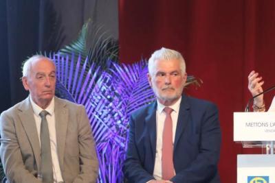 Martine Vassal lors de la première séquence du mi-mandat aux cantons de Pélissanne - Etang de Berre - Agrandir l'image 3 sur 7, fenêtre modale