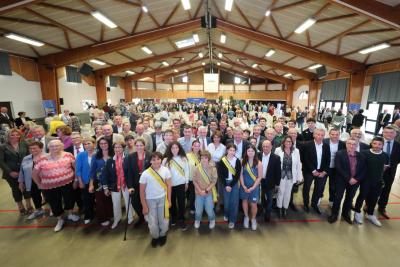 Photo de groupe lors de la séquence de mi-mandat à Pélissanne - Agrandir l'image 7 sur 7, fenêtre modale