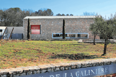 panneau "chateau de la galinière" sur une restanque - Agrandir l'image 1 sur 9, fenêtre modale