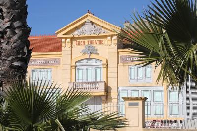 devanture de l'enden théatre - Agrandir l'image 3 sur 6, fenêtre modale