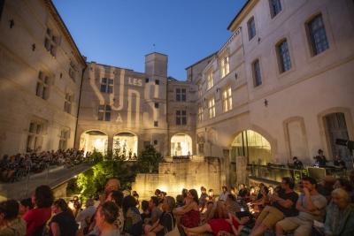 Agrandir l'image 2 sur 2, fenêtre modale