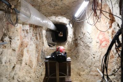 Tunnel de roche cablé - Agrandir l'image 4 sur 6, fenêtre modale