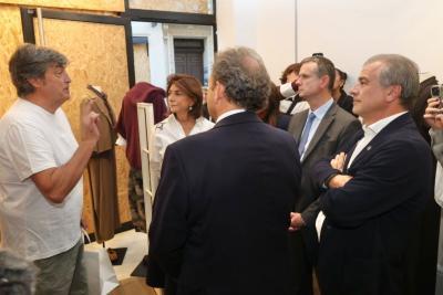 Agrandir l'image 2 sur 3, fenêtre modale
